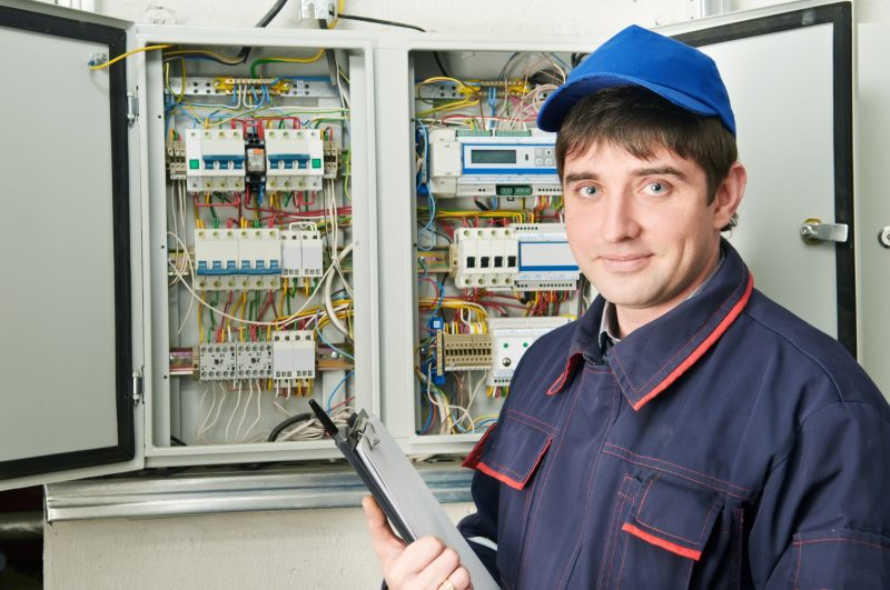 How a Commercial Electrician Can Help a Company Save Money